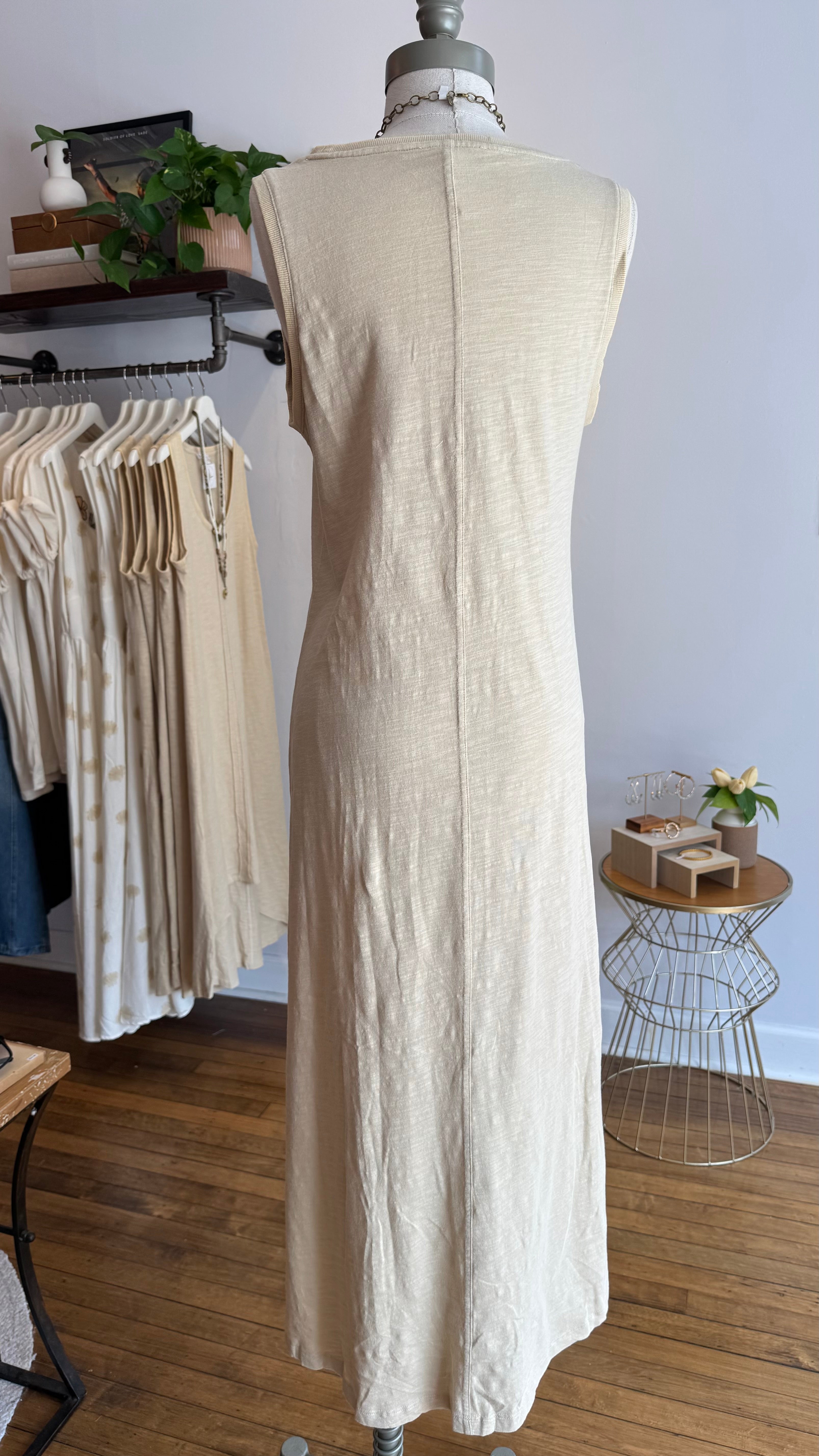 Weekend Wanderer Midi Dress