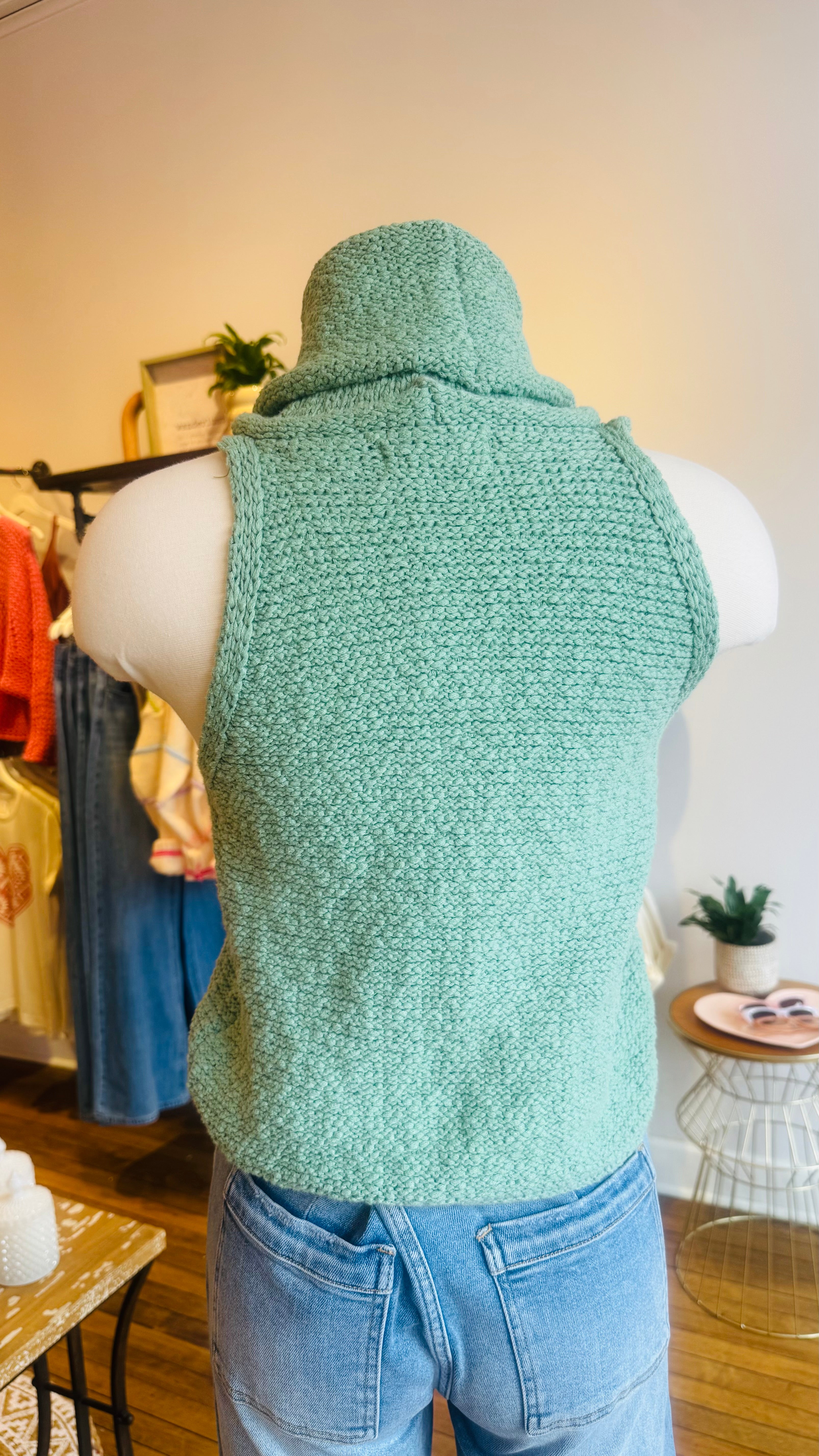 Knit Mock Neck Sleeveless Top