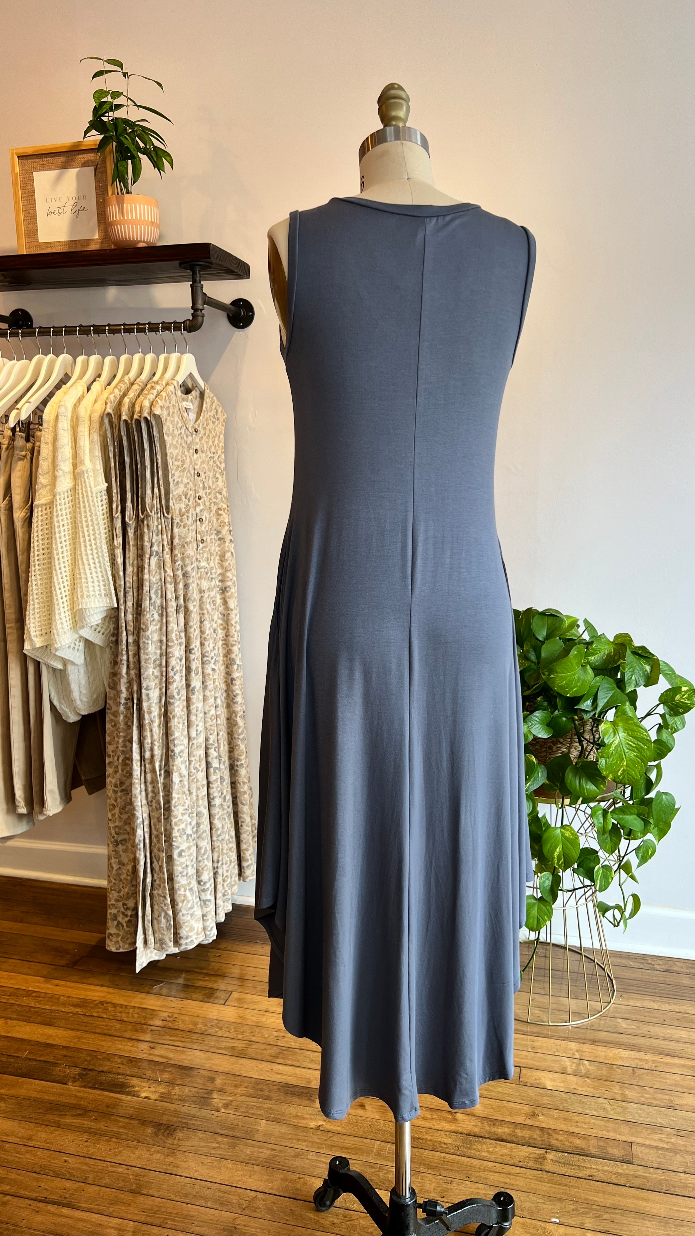 V-Neck Sleeveless Maxi Dress